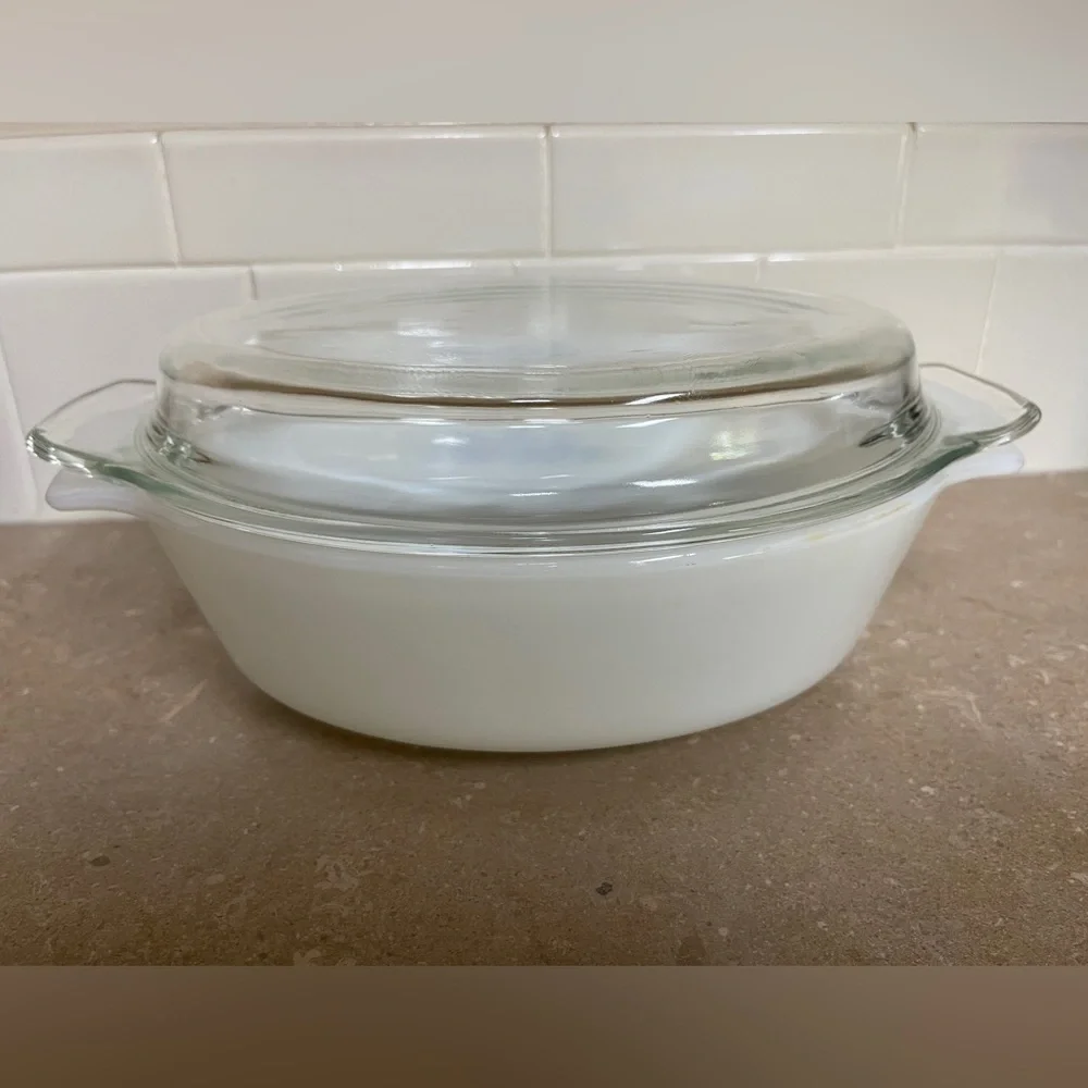 Vintage Anchor Hocking Fire King Oval 1.5 Qt #433 Casserole W/Lid Cornflower